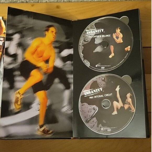 Beachbody Insanity Workout DVD Set - Picture 5 of 10